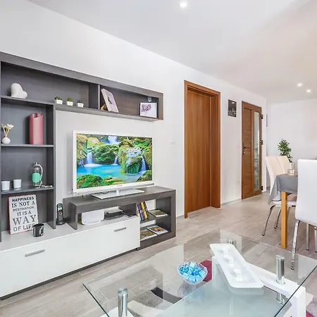 Irene Apartment Porec